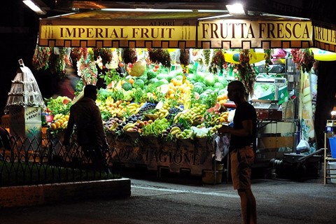 engelberth media :: Fotografie Leinwanddruck - Italien Obststand in Rom